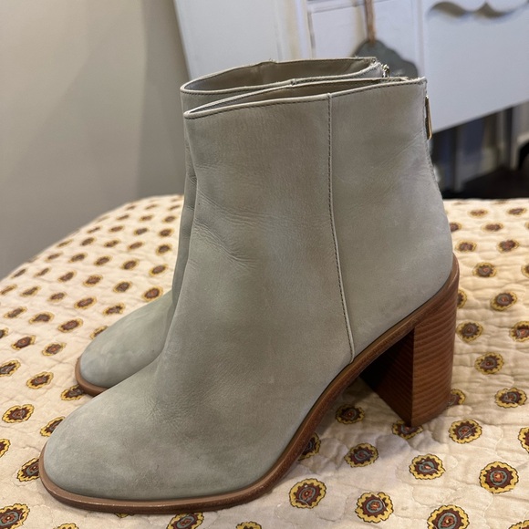 Antonio Melani Cammden Nubuck Leather Ankle Boot Size 8 Made in Brazil - Picture 2 of 8